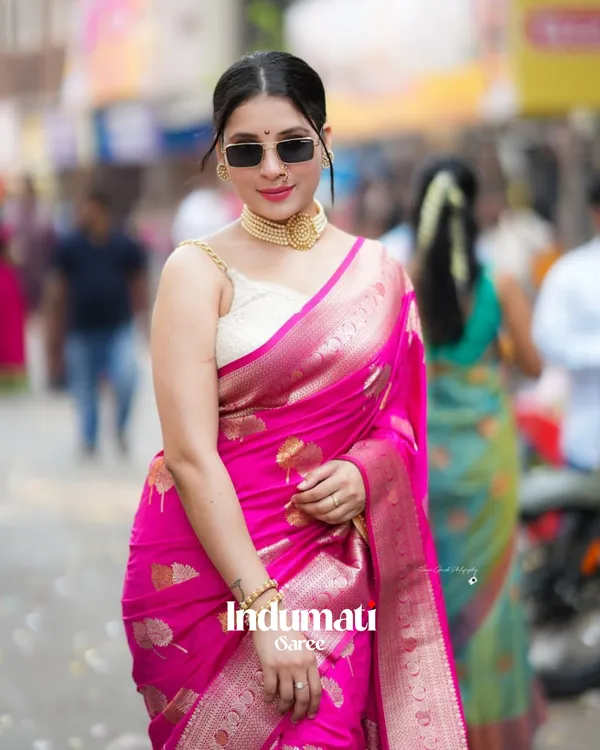 Pink_Color_Color_Just_Soft_Banarasi_Silk_Saree_with_Classy_Blouse_Piece