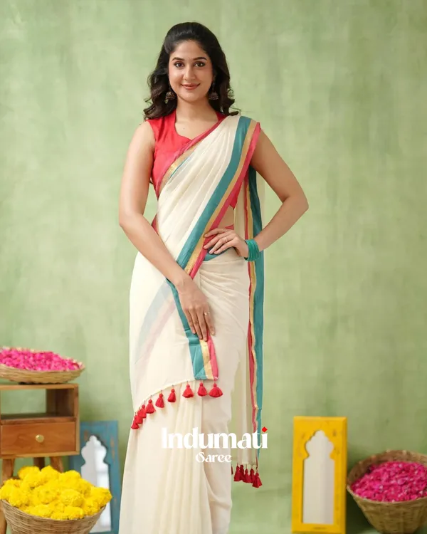 White_Mulmul_Cotton_Saree_with_Teal_&_Pink_&_Gold_Border_&_Red_Blouse_Piece