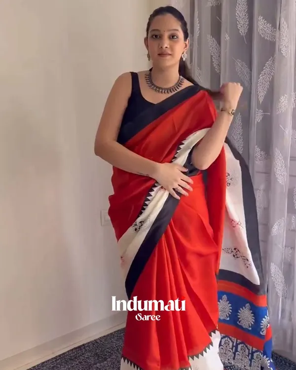 Ruby_Fade_-_Red_Linen_Saree_with_Black_Highlights_&_Blouse