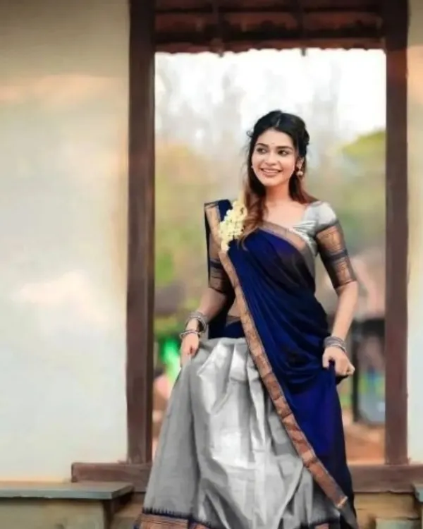 Blue_And_Grey_Color_Kanchipuram_Zari_Weaving_Half_Saree_With_Blouse__Silk_Dupatta