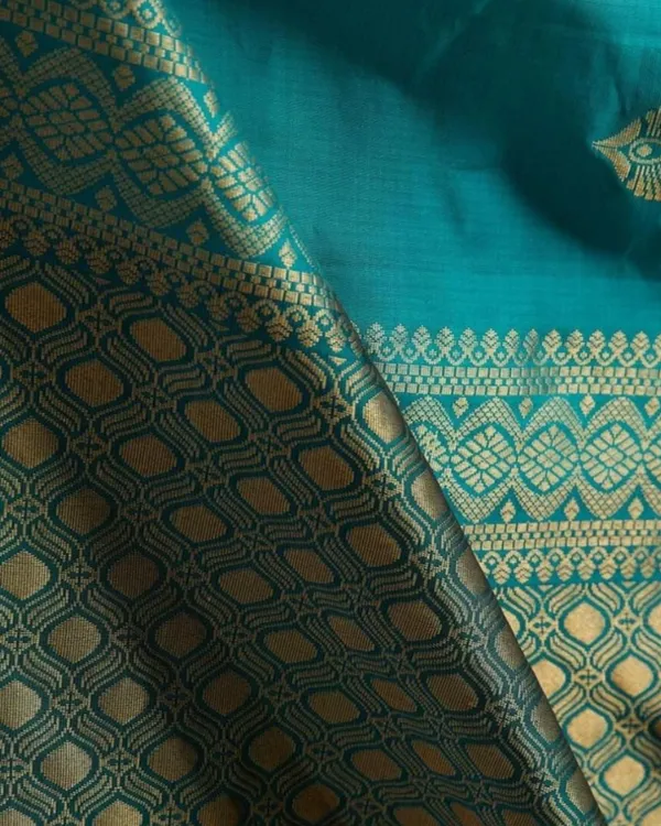 Bottle_Blue_Color_Recent_Drop_Soft_Banarasi_Silk_Saree_with_Classy_Bloue_Piece