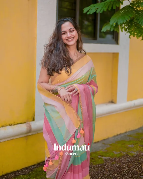 Sunlit_Bloom_-_Yellow,_Green_&_Pink_Stripe_Linen_Saree_with_Blouse_Piece