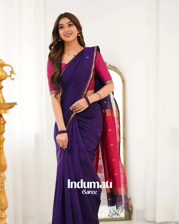 Navy_Blue_Color_Premium_Cotton_Silk_Saree_With_Classy_Blouse_and_tassels