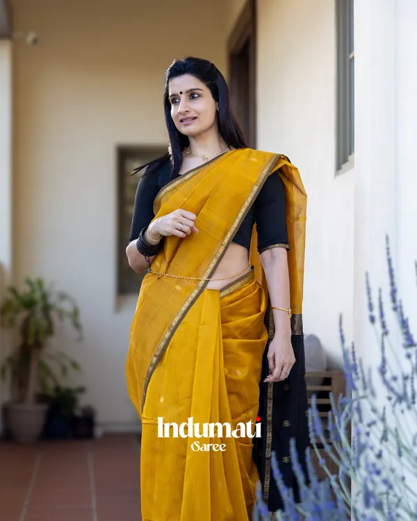 Mustard_Yellow_Premium_Cotton_Silk_Saree_With_Classy_Blouse_and_tassels