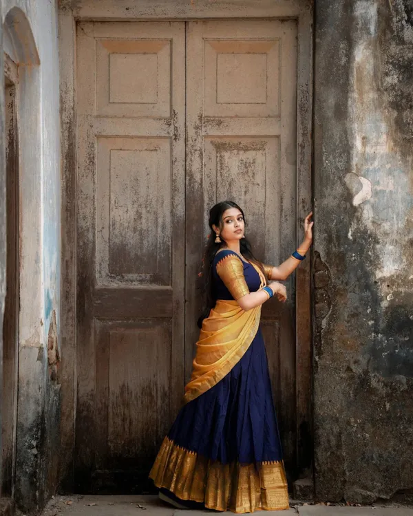 Orange_And_Blue__Color_Kanchipuram_Zari_Weaving_Half_Saree_With_Blouse__Silk_Dupatta