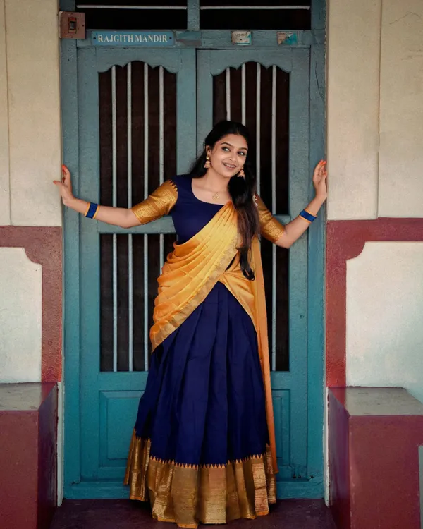 Orange_And_Blue__Color_Kanchipuram_Zari_Weaving_Half_Saree_With_Blouse__Silk_Dupatta