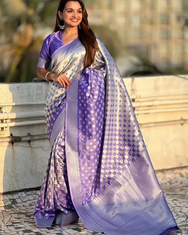 Light_Purple_Color_Best_Seller_Soft_Banarasi_Silk_Saree_with_Classy_Bloue_Piece