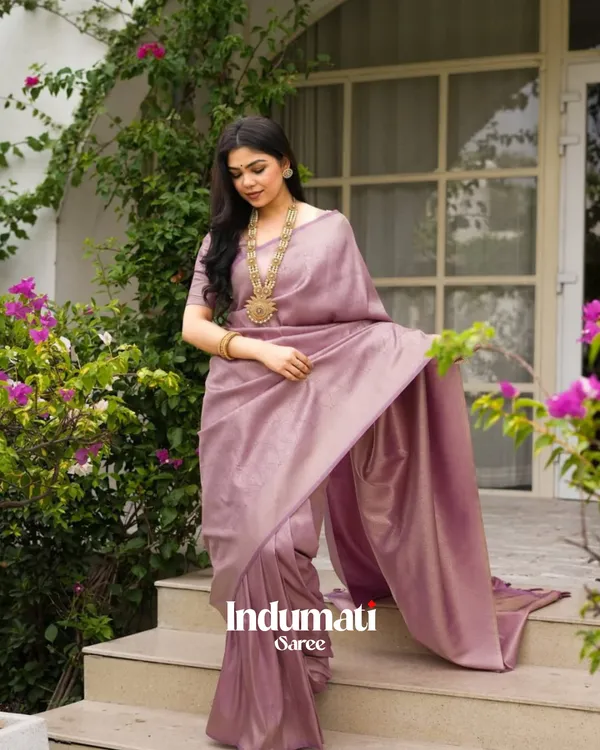 Light_Purple_Color_Fresh_Arrival_Soft_Banarasi_Silk_Saree_with_Classy_Blouse_Piece