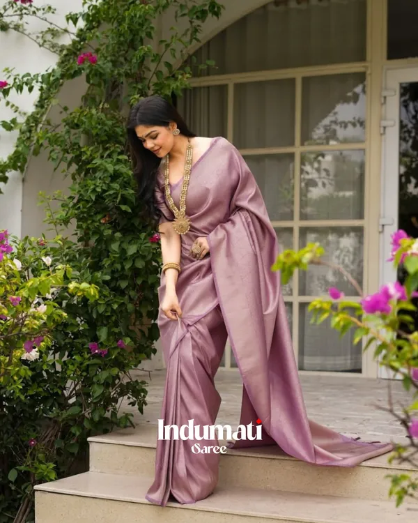 Light_Purple_Color_Fresh_Arrival_Soft_Banarasi_Silk_Saree_with_Classy_Blouse_Piece