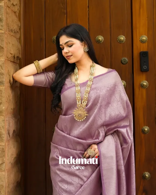 Light_Purple_Color_Fresh_Arrival_Soft_Banarasi_Silk_Saree_with_Classy_Blouse_Piece