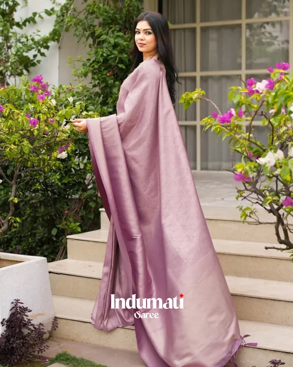 Light_Purple_Color_Fresh_Arrival_Soft_Banarasi_Silk_Saree_with_Classy_Blouse_Piece