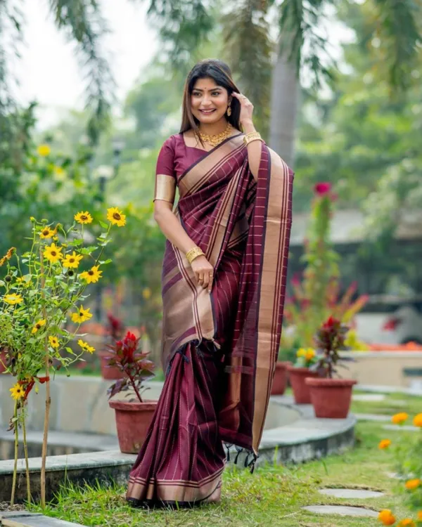 Purple_Color_Latest_Arrival_Soft_Banarasi_Silk_Saree_with_Classy_Bloue_Piece