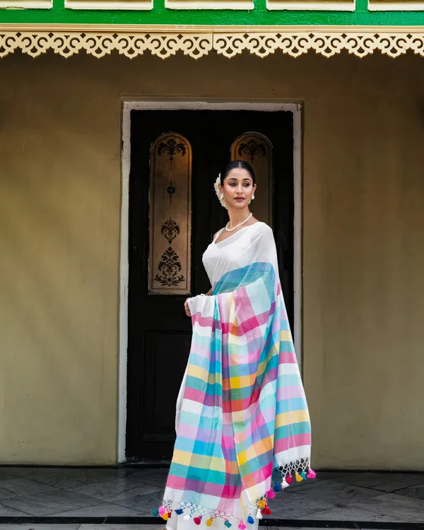 Indra_Dhanu_-_Prism_Glow_White_Linen_Saree_with_Rainbow_Center_Design_&_Blouse_Piece