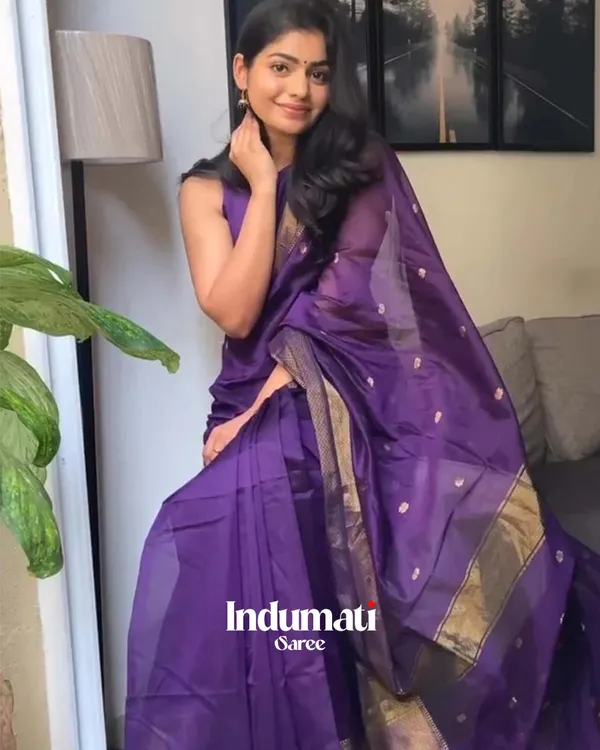 Purple_Color_Premium_Cotton_Silk_Saree_With_Classy_Blouse_and_tassels