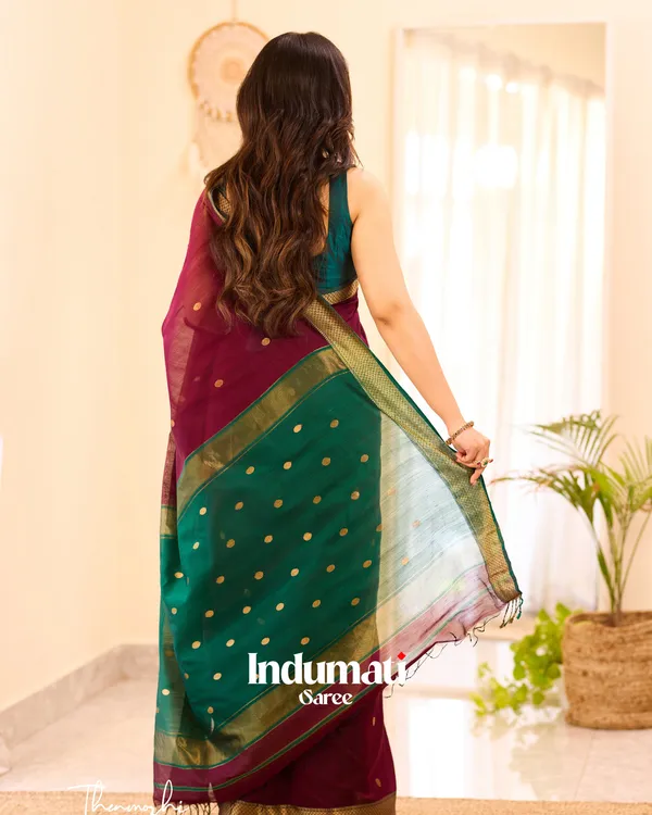Maroon_Color_Premium_Cotton_Silk_Saree_With_Classy_Blouse_and_tassels
