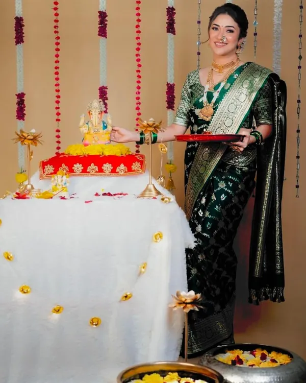 Green_Color_Just_Released_Soft_Banarasi_Silk_Saree_with_Classy_Bloue_Piece