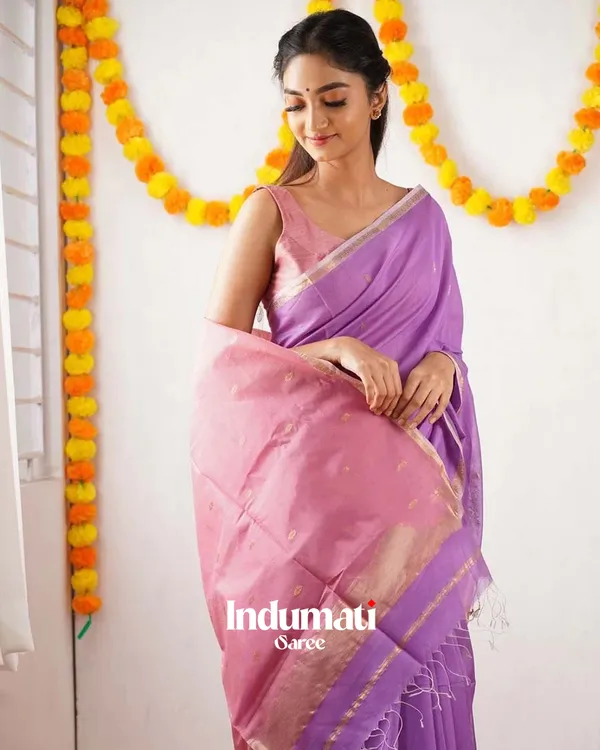Lavender_Color_Premium_Cotton_Silk_Saree_With_Classy_Blouse_and_tassels
