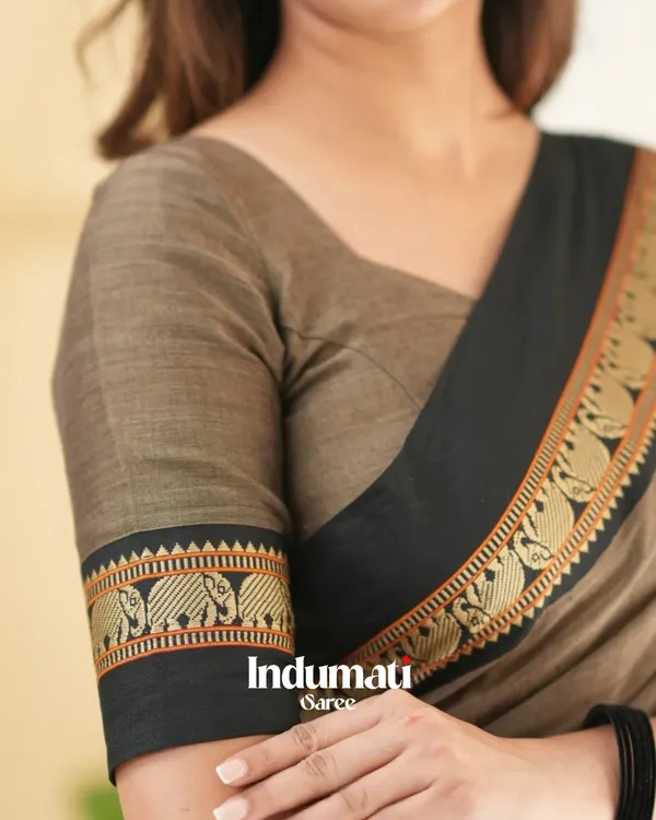 Coffee_Brown_Mulmul_Cotton_Saree_with_Black_Border_&_Golden_Detailing_with_blouse_piece