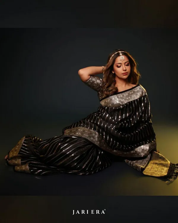Black_Color_Recent_Release_Soft_Banarasi_Silk_Saree_with_Classy_Bloue_Piece