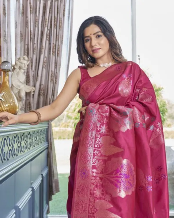 Pink_Color_Latest_Arrival_Soft_Banarasi_Silk_Saree_with_Classy_Bloue_Piece