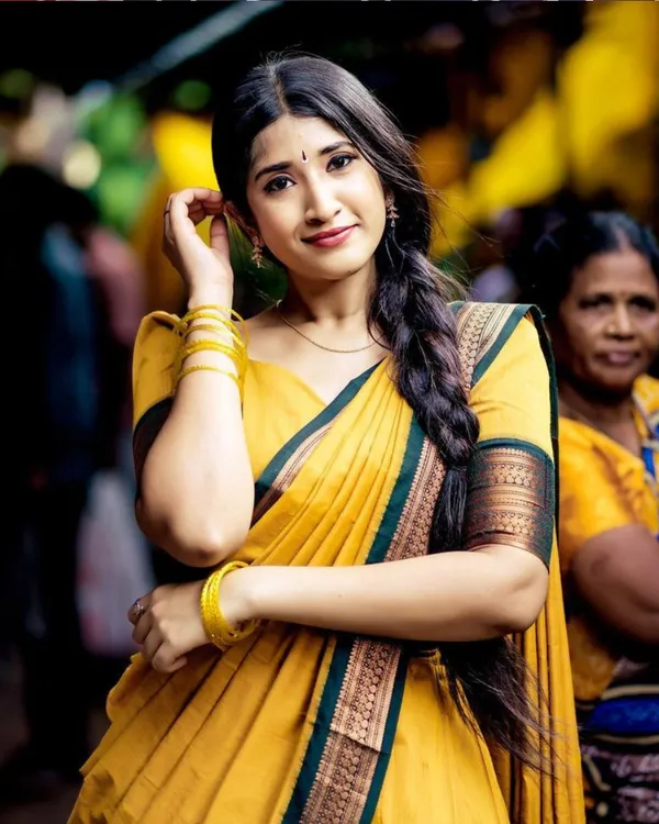 Yellow_Color_Color_Kanchipuram_Zari_Weaving_Half_Saree_With_Blouse__Silk_Dupatta