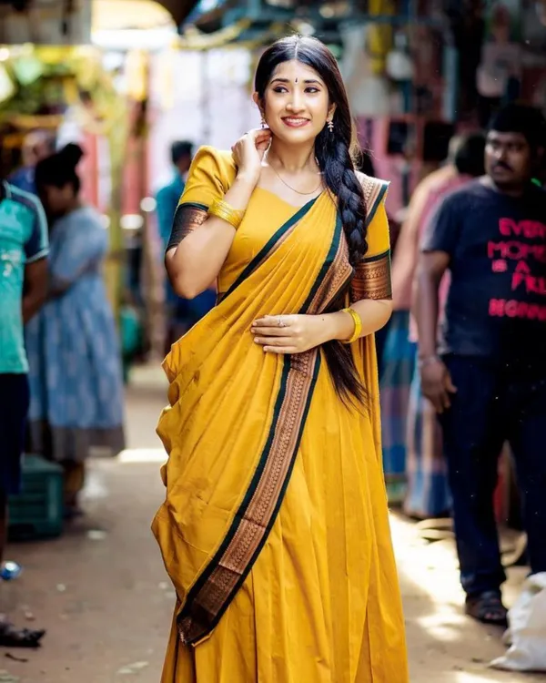 Yellow_Color_Color_Kanchipuram_Zari_Weaving_Half_Saree_With_Blouse__Silk_Dupatta