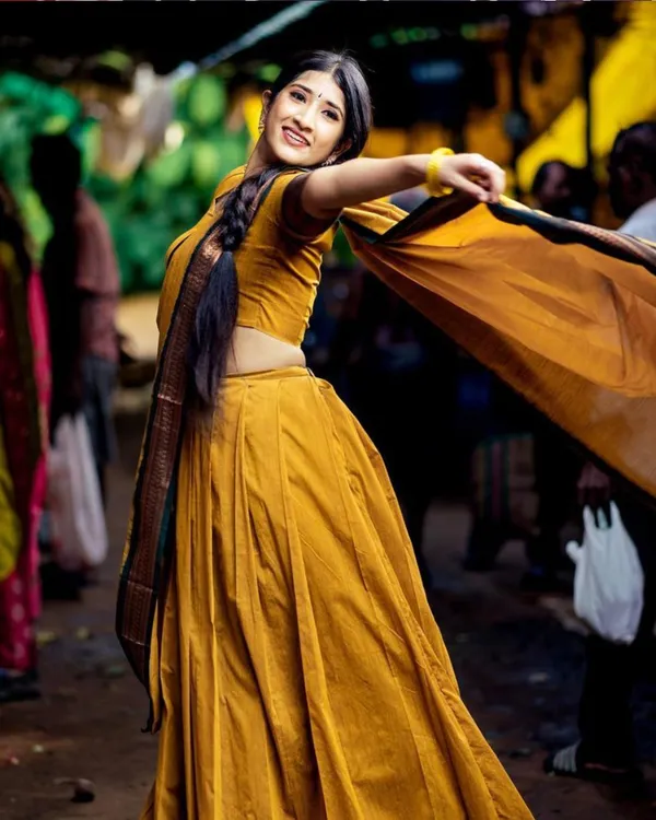 Yellow_Color_Color_Kanchipuram_Zari_Weaving_Half_Saree_With_Blouse__Silk_Dupatta
