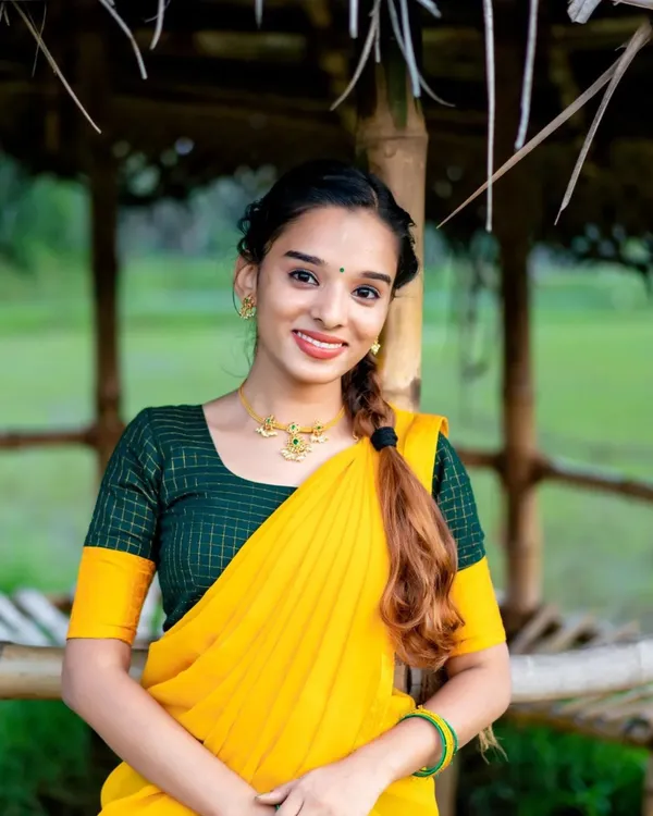 Yellow_And_Green__Color_Kanchipuram_Zari_Weaving_Half_Saree_With_Blouse__Silk_Dupatta