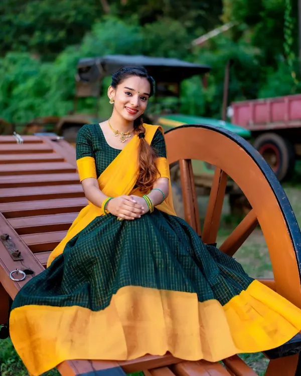 Yellow_And_Green__Color_Kanchipuram_Zari_Weaving_Half_Saree_With_Blouse__Silk_Dupatta