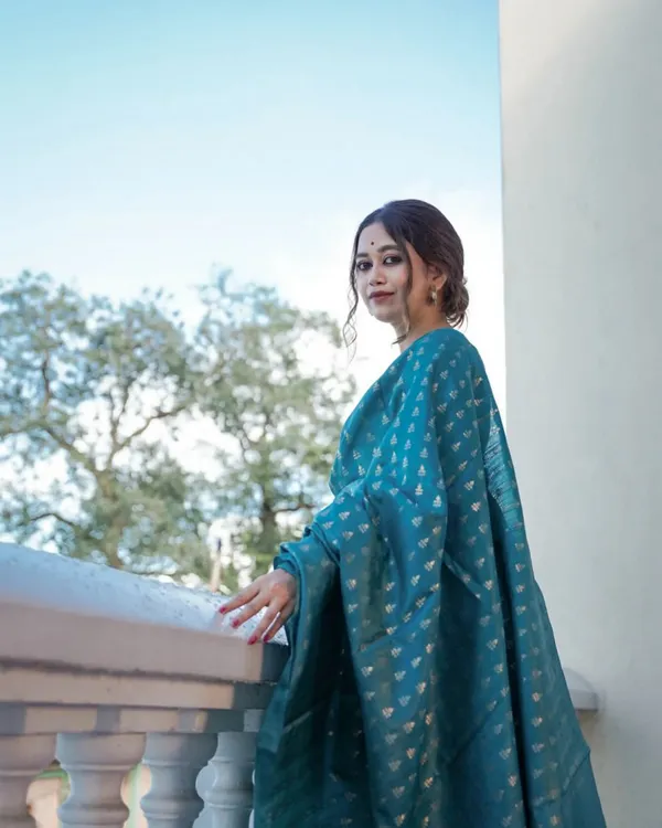 Bottle_Blue_Color_Most_Wanted_Soft_Banarasi_Silk_Saree_with_Classy_Bloue_Piece