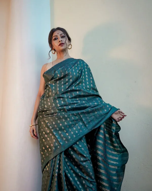 Bottle_Blue_Color_Most_Wanted_Soft_Banarasi_Silk_Saree_with_Classy_Bloue_Piece