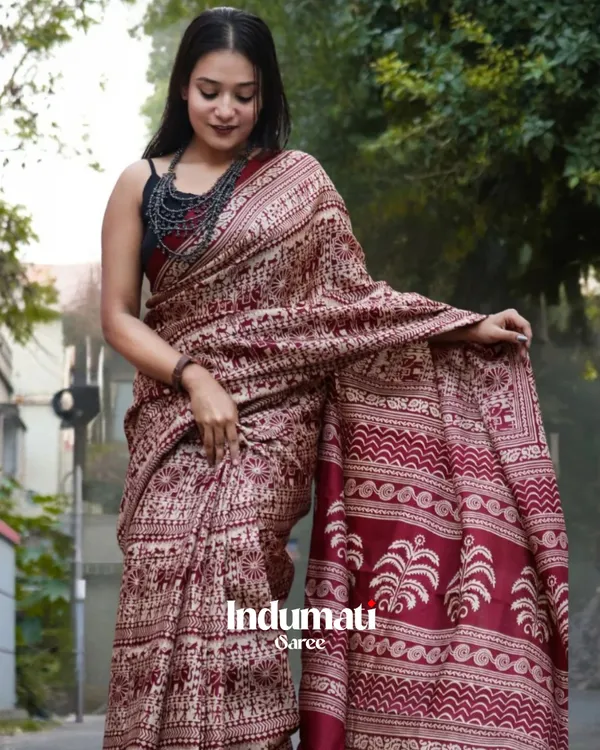 Maroon_Color_Ajrakh_Printed_Model_Silk_Saree_with_Blouse_Piece