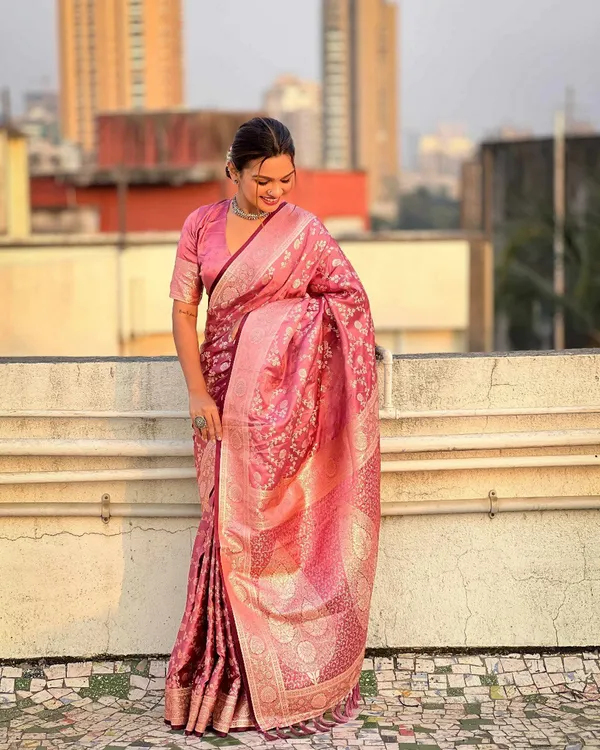 Light_Pink_Color_Now_Available_Soft_Banarasi_Silk_Saree_with_Classy_Bloue_Piece