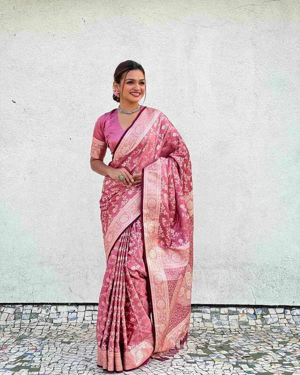 Light_Pink_Color_Now_Available_Soft_Banarasi_Silk_Saree_with_Classy_Bloue_Piece