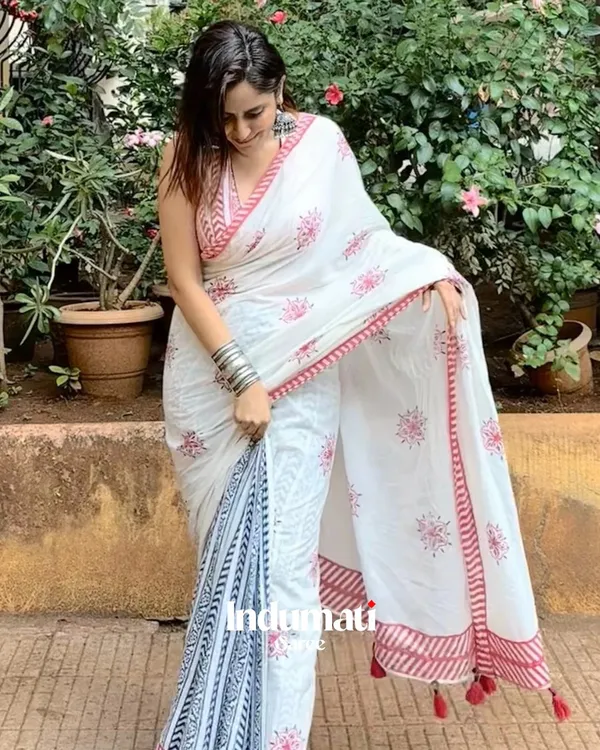 Tara_Sindoor_-_Pure_White_Saree_with_Big_Flower_Print_&_Red_Border_with_Blouse_Piece