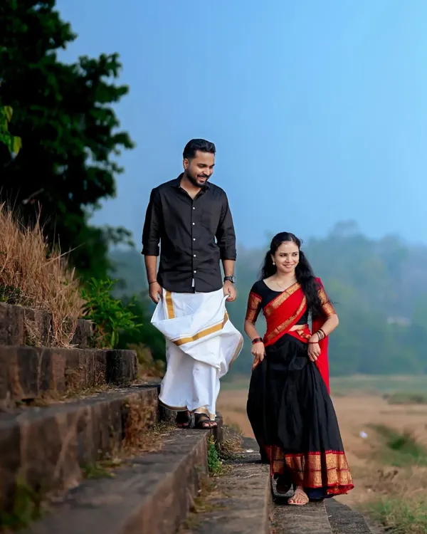 Red_And_Black_Color_Kanchipuram_Zari_Weaving_Half_Saree_With_Blouse__Silk_Dupatta
