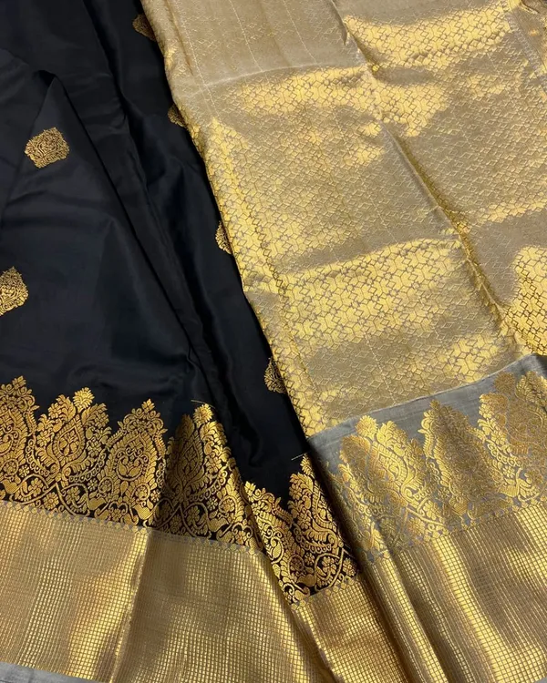 Black_Color_Luxury_Edition_Soft_Banarasi_Silk_Saree_with_Pure_Golden_Zari_Work_&_Classy_Bloue_Piece