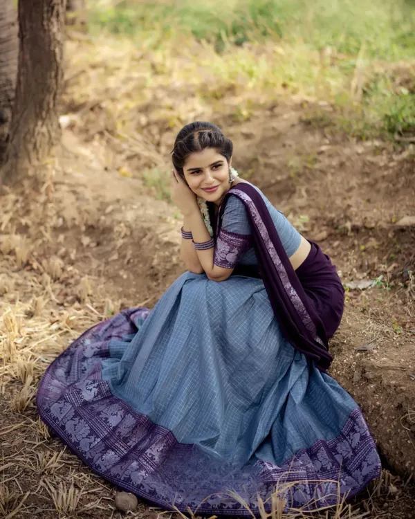 Purple_And_Grey__Color_Kanchipuram_Zari_Weaving_Half_Saree_With_Blouse__Silk_Dupatta