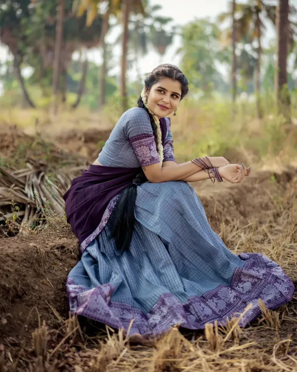 Purple_And_Grey__Color_Kanchipuram_Zari_Weaving_Half_Saree_With_Blouse__Silk_Dupatta
