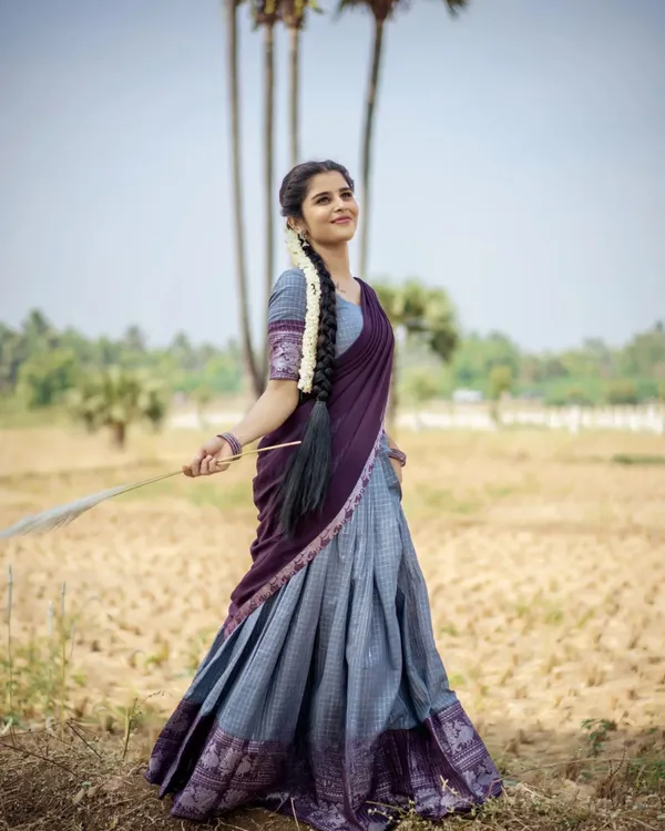 Purple_And_Grey__Color_Kanchipuram_Zari_Weaving_Half_Saree_With_Blouse__Silk_Dupatta