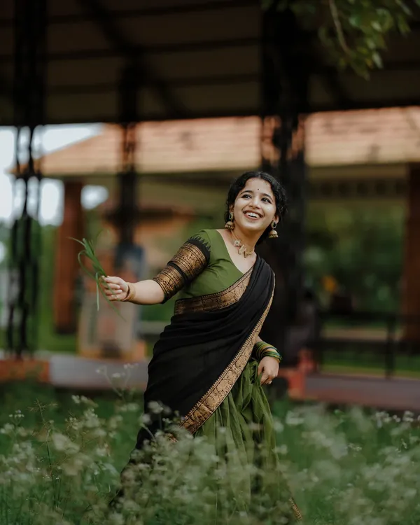 Black_And_Green__Color_Kanchipuram_Zari_Weaving_Half_Saree_With_Blouse__Silk_Dupatta