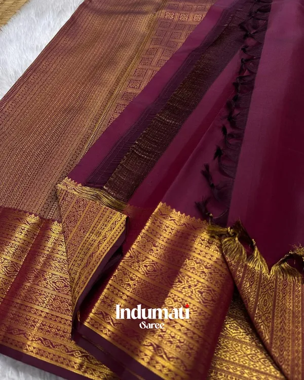 Purple_Color_Color_Recent_Soft_Banarasi_Silk_Saree_with_Pure_Golden_Zari_work_&_Classy_Blouse_Piece