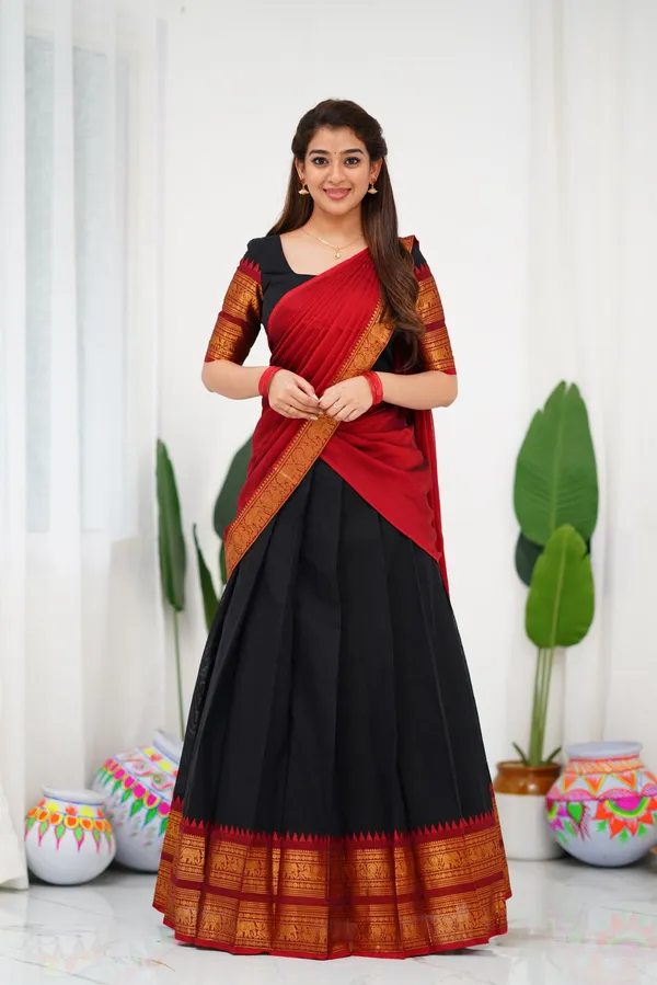 Red_And_Black_Color_Color_Kanchipuram_Zari_Weaving_Half_Saree_With_Blouse__Silk_Dupatta