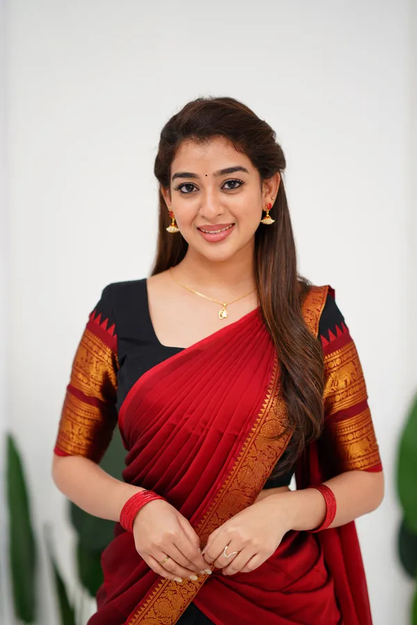 Red_And_Black_Color_Color_Kanchipuram_Zari_Weaving_Half_Saree_With_Blouse__Silk_Dupatta