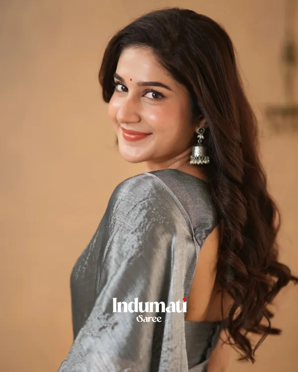 Black_&_Silver_Tissue_Cotton_Saree_with_Blouse_Piece