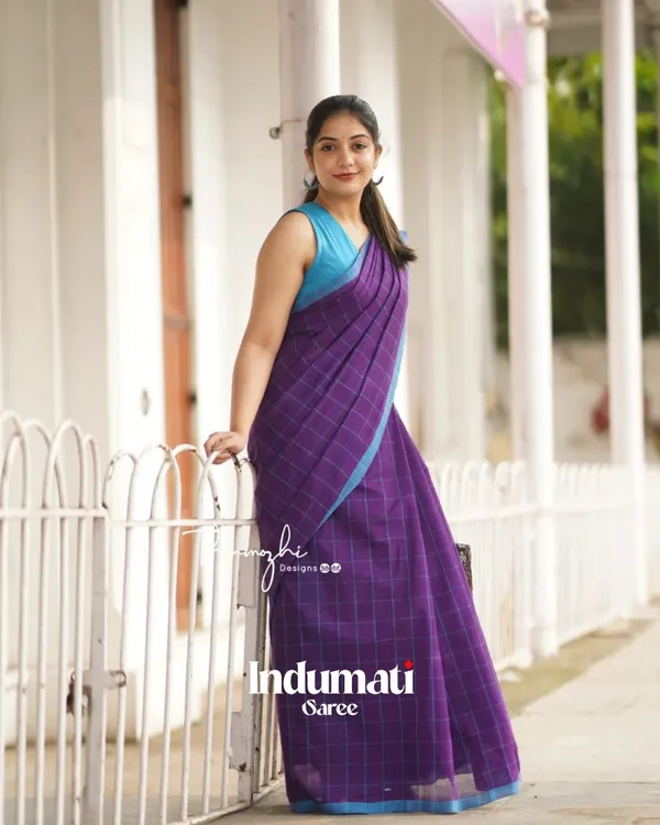 Jamuni_Kanth_-_Elegant_Purple_Linen_Saree_with_Square_Motifs_&_Red_Broad_Border_with_Blouse_Piece