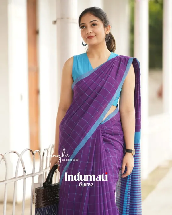 Jamuni_Kanth_-_Elegant_Purple_Linen_Saree_with_Square_Motifs_&_Red_Broad_Border_with_Blouse_Piece