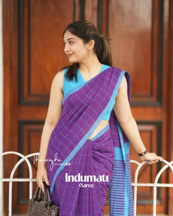 Jamuni_Kanth_-_Elegant_Purple_Linen_Saree_with_Square_Motifs_&_Red_Broad_Border_with_Blouse_Piece