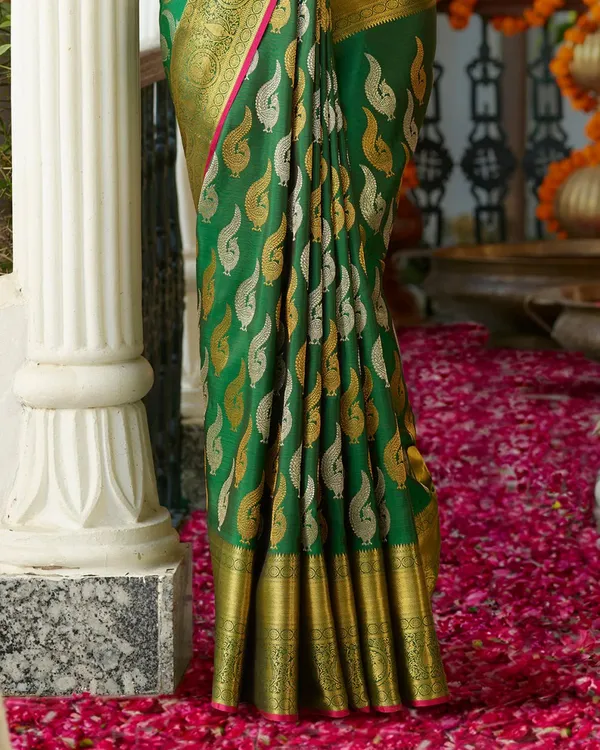 Green_Color_Fresh_Arrival_Soft_Banarasi_Silk_Saree_with_Pure_Golden_Zari_Work_&_Classy_Bloue_Piece