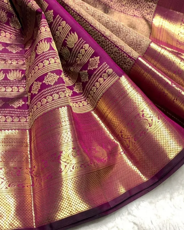 Purple_Color_Top_Tier_Soft_Banarasi_Silk_Saree_with__Pure_Golden_Zari_Work_&_Classy_Bloue_Piece